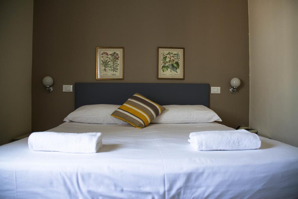 Hotel Arianna Iseo Chambre photo